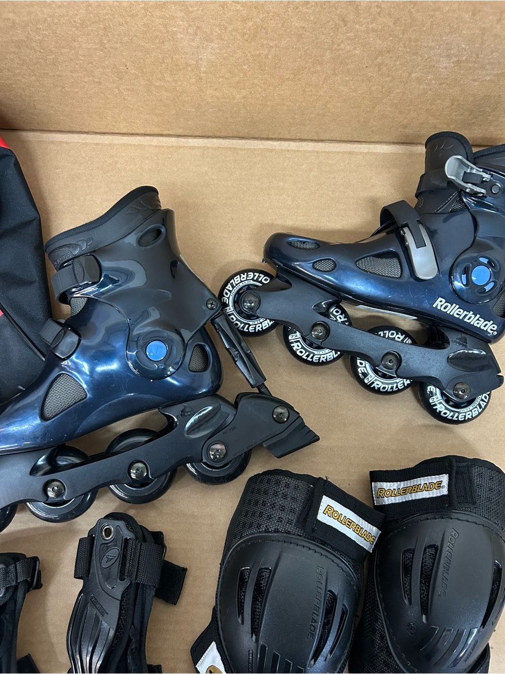 K2 Black Adjustable Inline Skate Set with Protective Gear - Picture 7 of 16